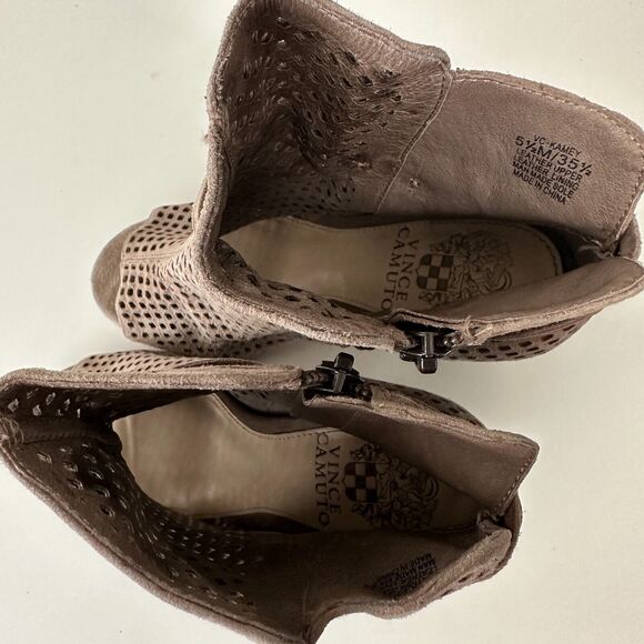 Vince Camuto Kamey Tan Taupe Suede Laser Cut Open Toe Tie Tassel Zip Booties 5.5 - Picture 10 of 12